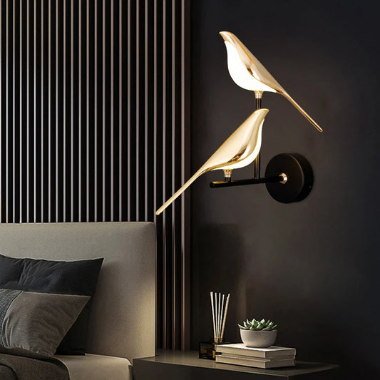 Nordic Magpie Wall Light